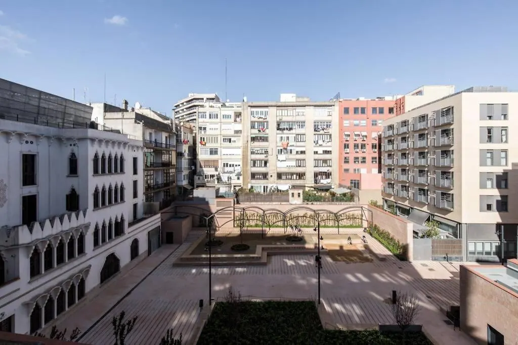 Beautiful & Central Flat Near Sagrada Familia Apartment Barcelona 0*,  Spain