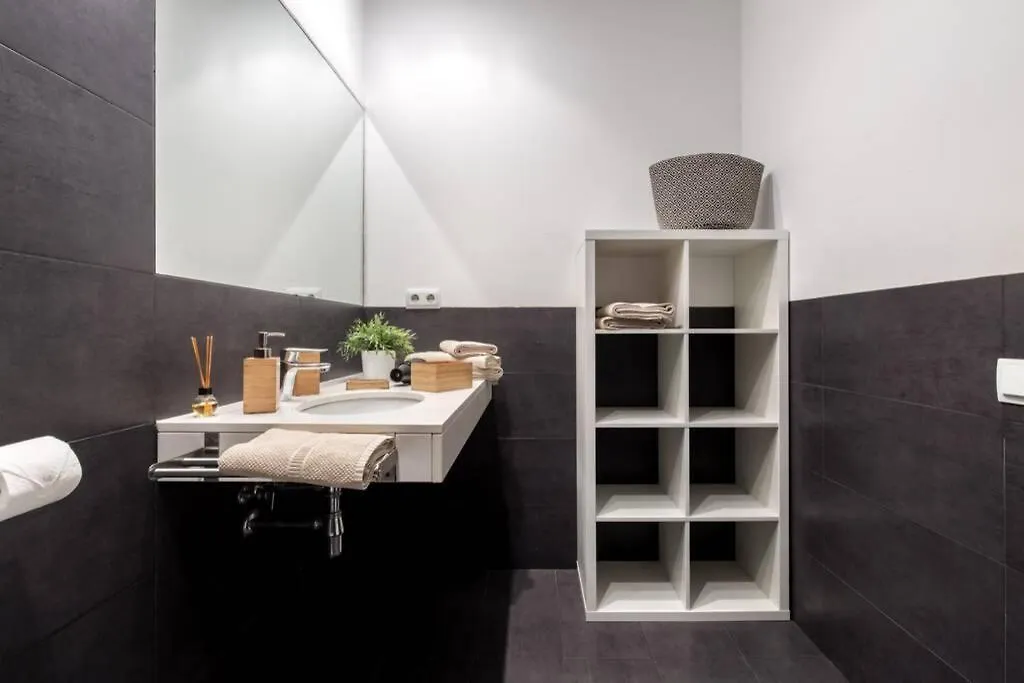 Beautiful & Central Flat Near Sagrada Familia Apartment Barcelona