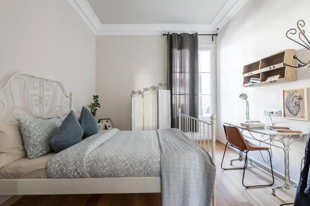 Beautiful & Central Flat Near Sagrada Familia Apartment Barcelona