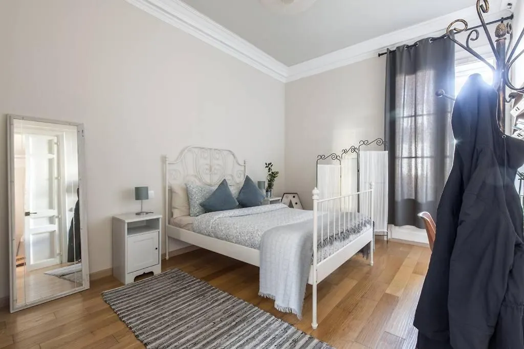 Beautiful & Central Flat Near Sagrada Familia Apartment Barcelona 0*,